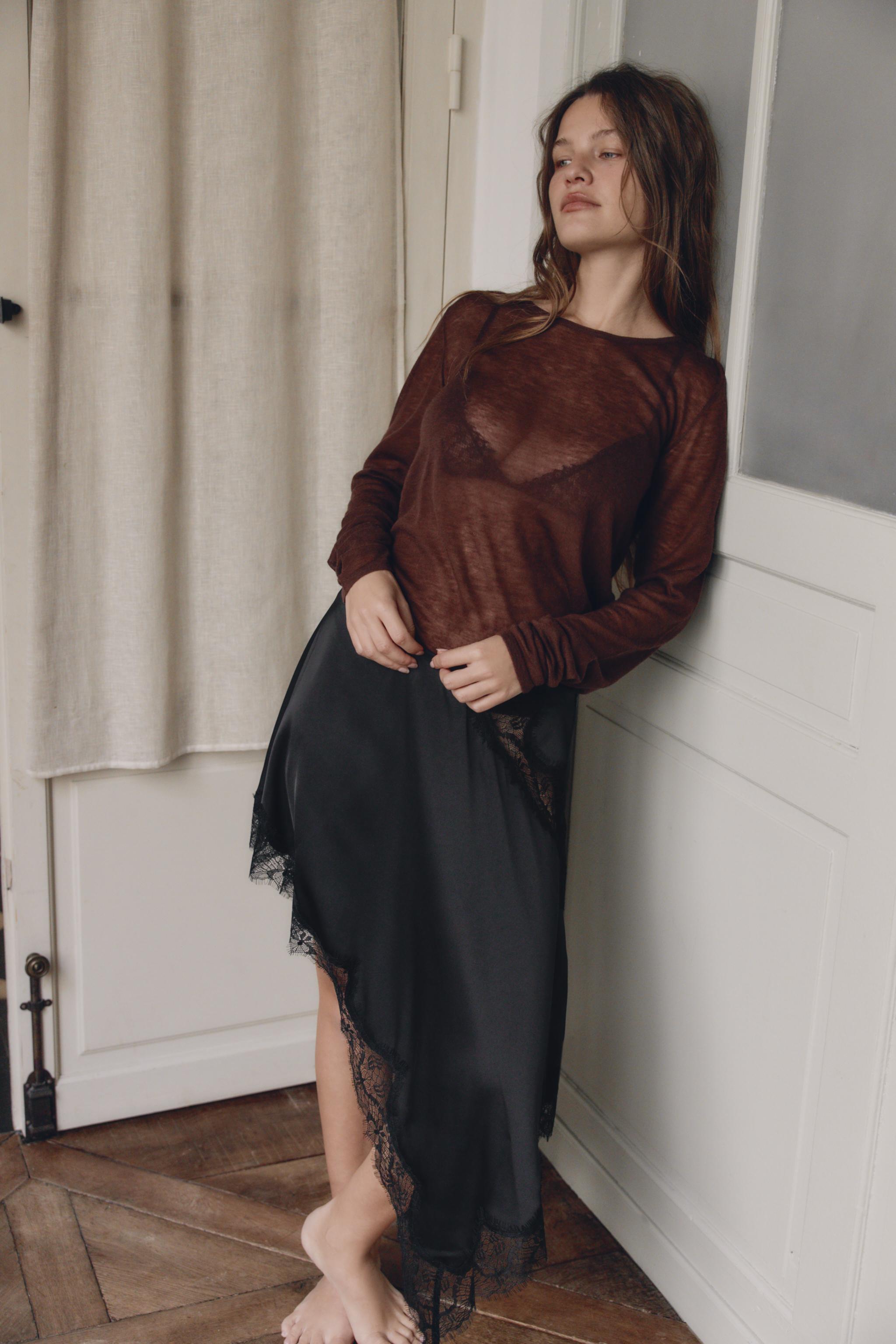 ASYMMETRIC SATIN SKIRT WITH LACE